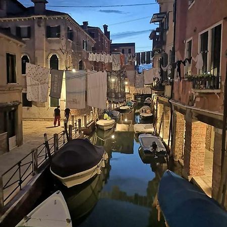 The Other Serenissima Apartment Venesia Bagian luar foto