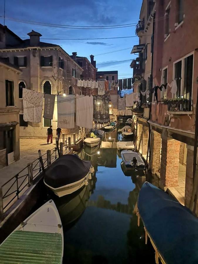 The Other Serenissima Apartment Venesia Bagian luar foto